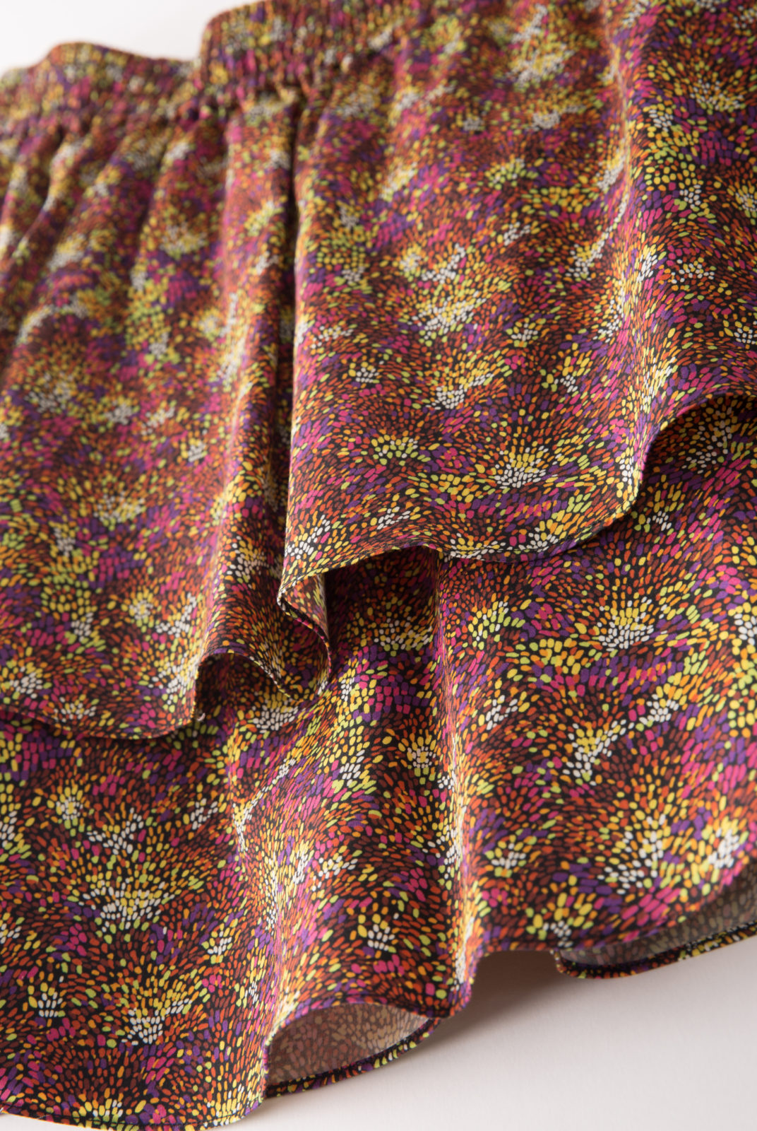 Jupe Foebe multicolore courte à volant élastique à la taille vanessa seward